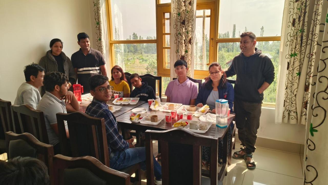 Hotel Gulmarg Residency, Kunzer Gulmarg Extérieur photo