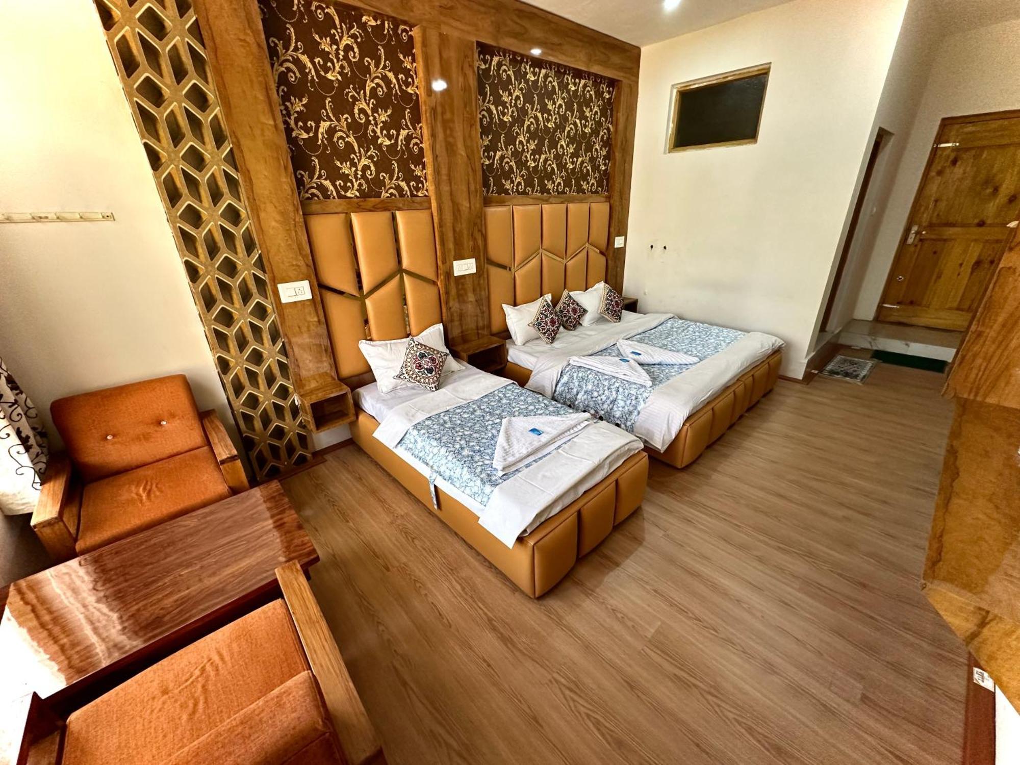 Hotel Gulmarg Residency, Kunzer Gulmarg Extérieur photo