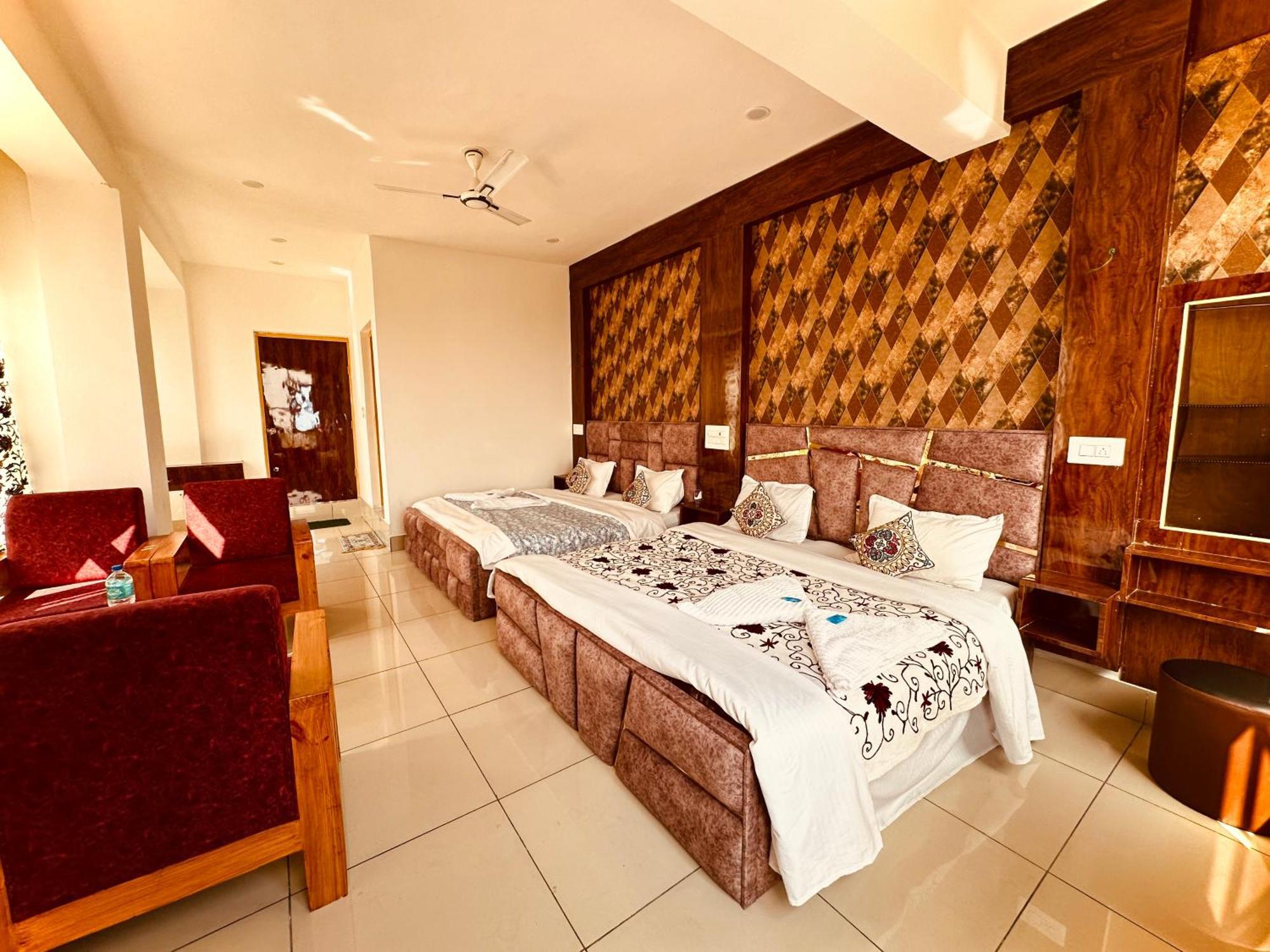 Hotel Gulmarg Residency, Kunzer Gulmarg Extérieur photo